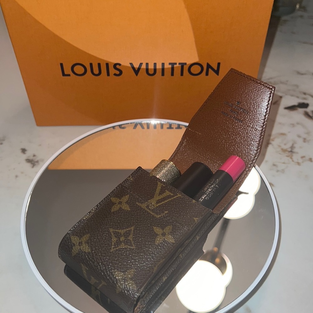 LOUIS VUITTON Case Datecode: CT1809